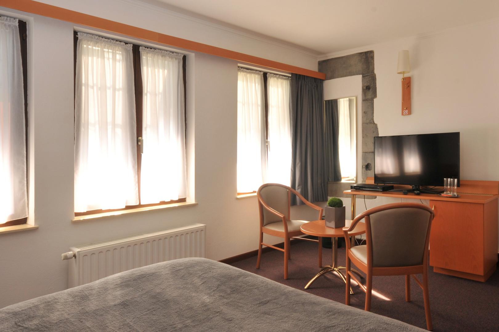 hotel-du-perron-chambre-confort2