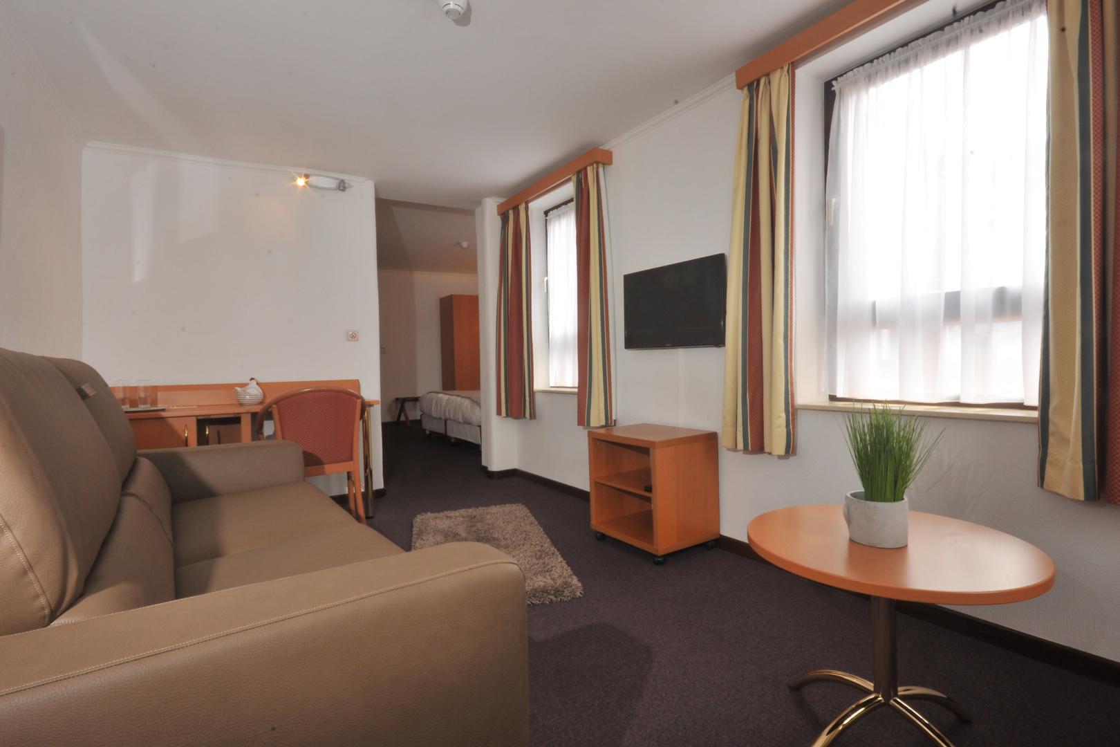 hotel-du-perron-theux-suite3